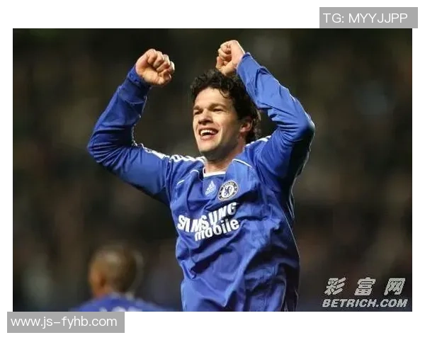 爱笑的足球球星们：他们用笑容征服赛场与球迷的心